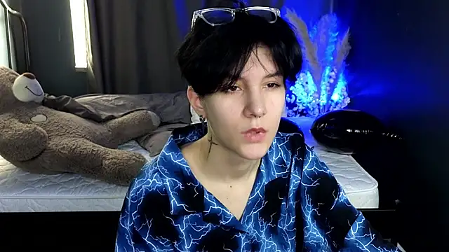 Snapshot of Hyeon_Jin chatting on March 2025 10:29:02 AM Hyeon Jin online show from March 2025 10:29:02 AM