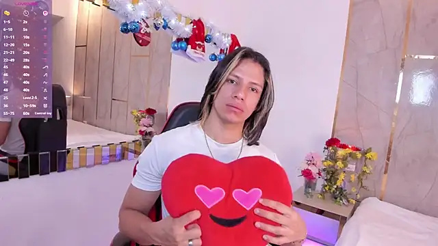 TylerBloom online show from December 2025 01:52:02 PM