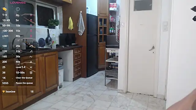 todddantes25 online show from February 2025 10:13:01 PM