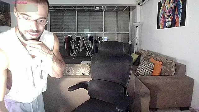 todddantes25 online show from November 2025 05:59:01 PM