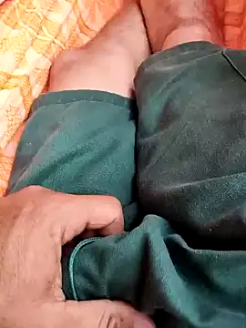 Snapshot of xandeenara25 chatting on January 2025 07:28:02 PM xandeenara25 online show from January 2025 07:28:02 PM