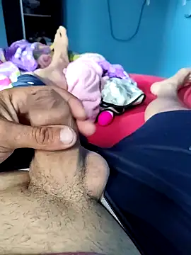 Snapshot of xandeenara25 chatting on January 2025 03:26:02 PM xandeenara25 online show from January 2025 03:26:02 PM