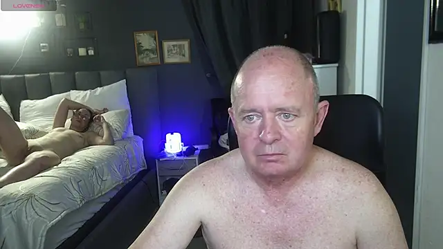 Snapshot of boeslaboes1 chatting on November 2025 05:23:01 PM boeslaboes1 online show from November 2025 05:23:01 PM