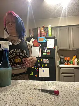 Snapshot of trashbrat chatting on April 2026 07:11:01 AM trashbrat online show from April 2026 07:11:01 AM