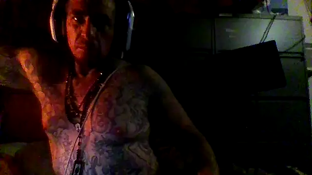 justthetip4209 online show from June 2026 12:30:02 PM