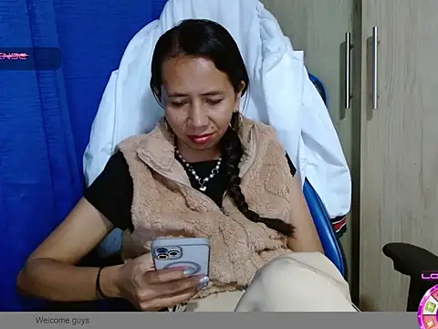 Danielagomez33 online show from March 2026 12:58:01 AM