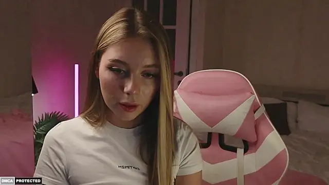 Snapshot of Tokyo_N chatting on January 2025 12:04:01 AM Tokyo N online show from January 2025 12:04:01 AM