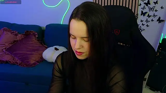 Harleen Moore online show from November 2025 02:43:01 AM