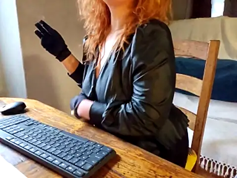 RawMiss online show from January 2026 01:48:02 PM