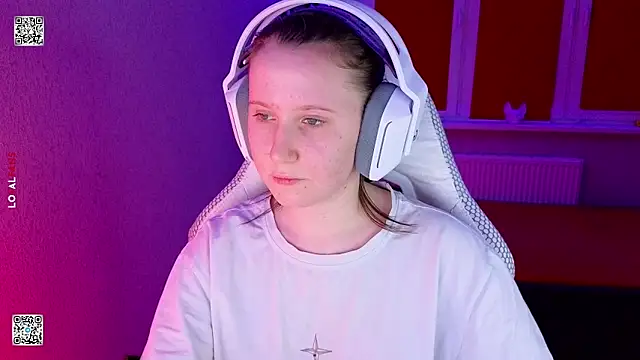 mon lola online show from March 2026 05:08:01 PM