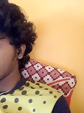 Snapshot of CosmicEmuu chatting on January 2025 06:59:01 AM CosmicEmuu online show from January 2025 06:59:01 AM