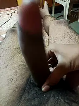 Snapshot of CosmicEmuu chatting on September 2025 01:34:02 PM CosmicEmuu online show from September 2025 01:34:02 PM