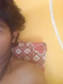 Snapshot of CosmicEmuu chatting on February 2026 12:12:01 PM CosmicEmuu online show from February 2026 12:12:01 PM