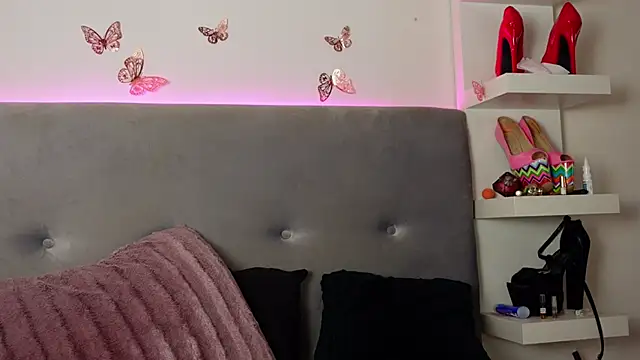 TanyaKros online show from November 2025 05:41:02 AM