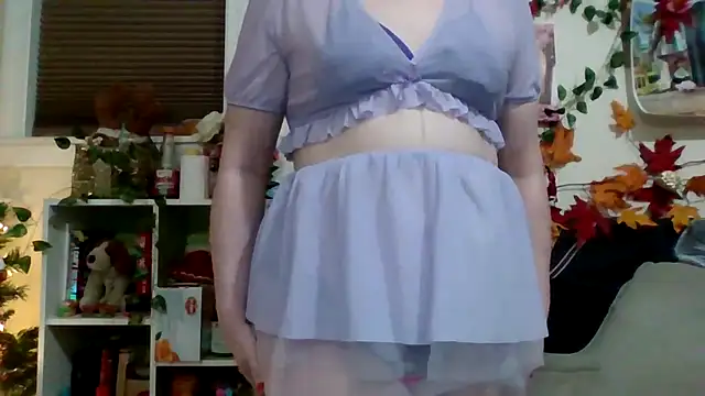 Snapshot of AverageRose chatting on January 2026 06:48:02 AM AverageRose online show from January 2026 06:48:02 AM