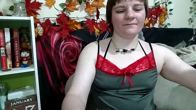 Snapshot of AverageRose chatting on January 2026 10:57:02 PM AverageRose online show from January 2026 10:57:02 PM