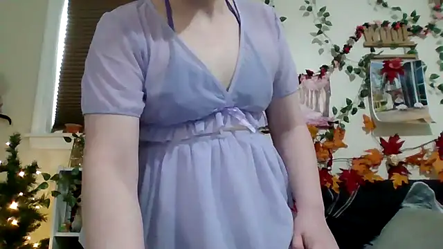 Snapshot of AverageRose chatting on February 2026 06:58:01 PM AverageRose online show from February 2026 06:58:01 PM