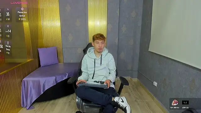 Axel tay online show from October 2025 03:52:02 AM