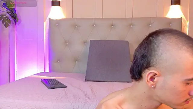 Snapshot of cristal_antoni chatting on November 2025 08:17:01 AM cristal antoni online show from November 2025 08:17:01 AM