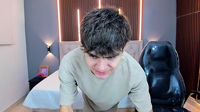 Tommy18   online show from March 2026 03:31:01 AM