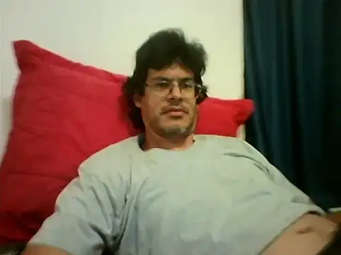 AgneloFly online show from April 2026 01:40:01 AM