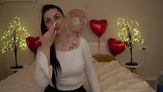 Snapshot of ArielGemme chatting on February 2025 02:20:01 PM ArielGemme online show from February 2025 02:20:01 PM