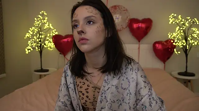 Snapshot of AnnaElys chatting on February 2025 03:39:02 AM AnnaElys online show from February 2025 03:39:02 AM