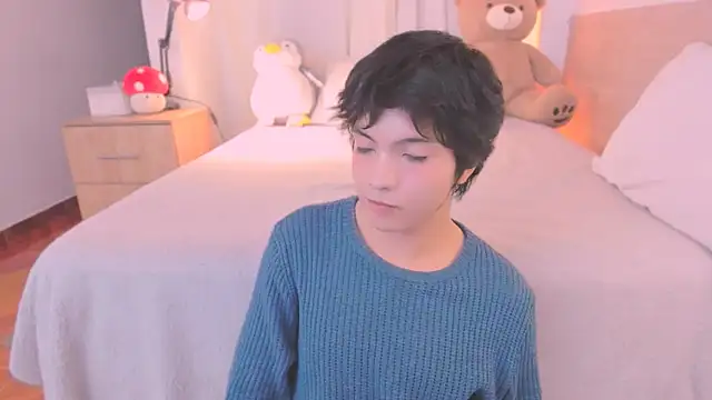 AllanYong18 online show from February 2026 08:24:01 AM