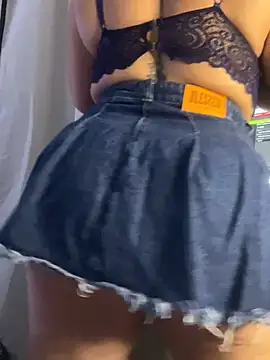 Snapshot of karla_hotgirl chatting on March 2025 03:41:02 AM karla hotgirl online show from March 2025 03:41:02 AM