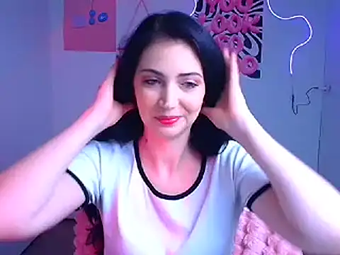 Amalia amor online show from October 2025 11:11:01 AM