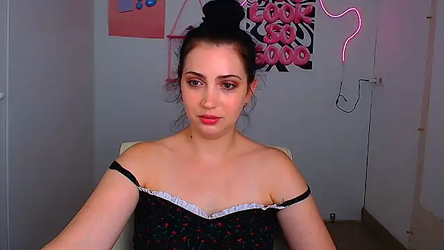 Snapshot of Amalia_amor chatting on August 2026 05:43:02 AM Amalia amor online show from August 2026 05:43:02 AM