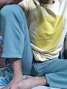 TOPMOON001 online show from March 2026 07:19:01 PM