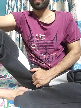 TOPMOON001 online show from April 2026 07:47:02 PM