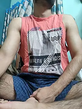 TOPMOON001 online show from May 2026 07:10:01 PM