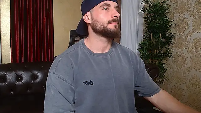 AdamJamesonn online show from March 2025 05:27:01 AM