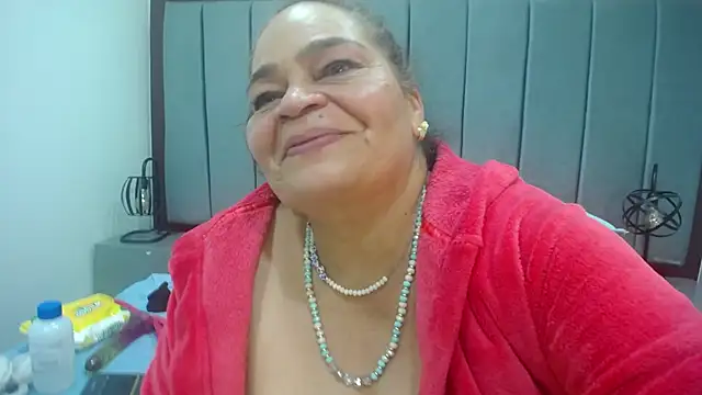 Snapshot of VickyBoobss chatting on February 2025 11:15:02 PM VickyBoobss online show from February 2025 11:15:02 PM