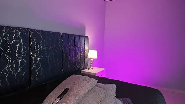 kathy bakerr online show from September 2025 07:58:02 PM