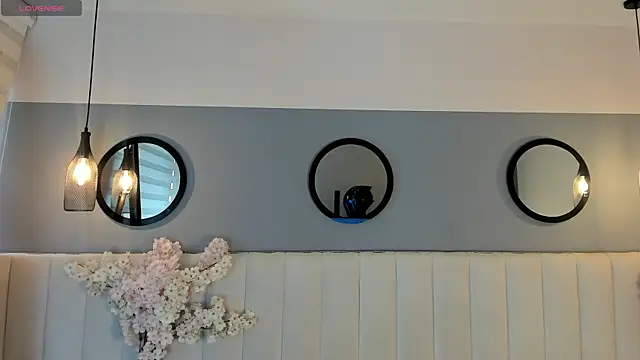 chelsea bolton  online show from March 2026 12:20:01 PM