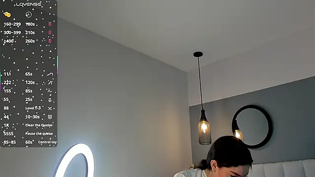 chelsea bolton  online show from March 2026 12:31:02 PM