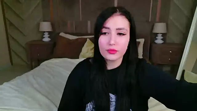 Snapshot of EmmaLawrens chatting on October 2025 03:52:01 PM EmmaLawrens online show from October 2025 03:52:01 PM