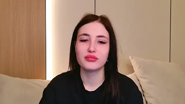 EmmaLawrens online show from March 2026 10:32:01 AM