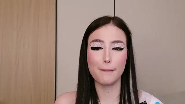 EmmaLawrens online show from April 2026 07:58:02 PM