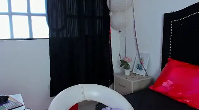 Cleo Hott online show from February 2025 02:11:02 PM