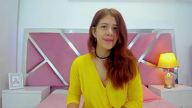 Snapshot of MiaQueen021 chatting on November 2025 12:49:01 PM MiaQueen021 online show from November 2025 12:49:01 PM