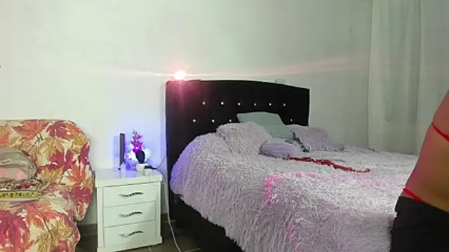 boysLittle online show from March 2026 08:33:01 AM