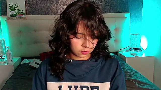 gabriela cortez online show from February 2025 07:43:02 PM