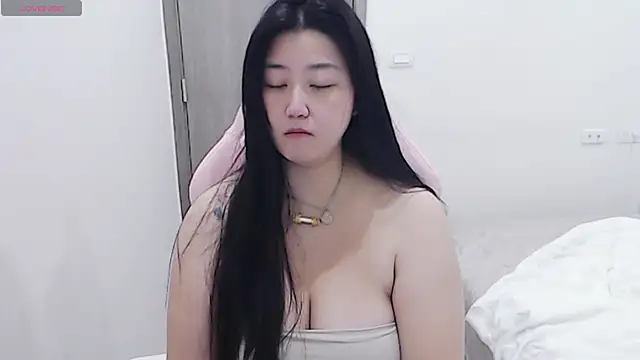 Snapshot of minnie9009 chatting on November 2025 08:08:02 AM minnie9009 online show from November 2025 08:08:02 AM