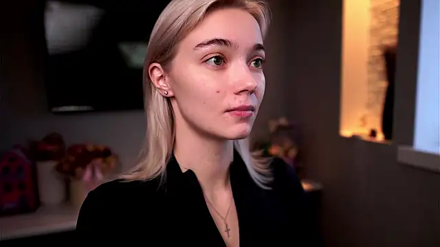 ileanacampbe online show from January 2025 05:08:02 AM