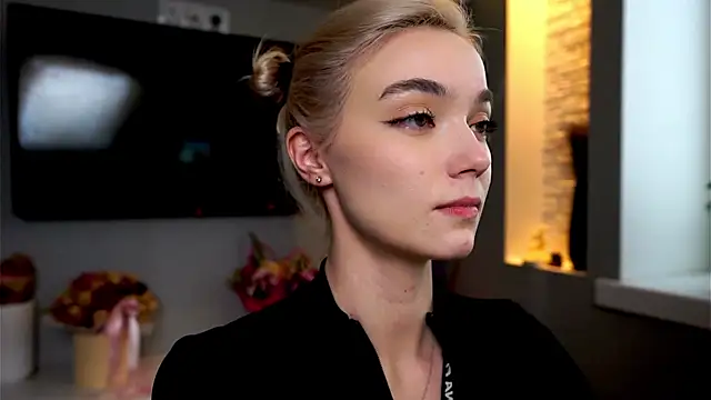 ileanacampbe online show from January 2025 08:52:01 AM