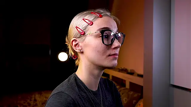 ileanacampbe online show from January 2025 06:45:01 AM